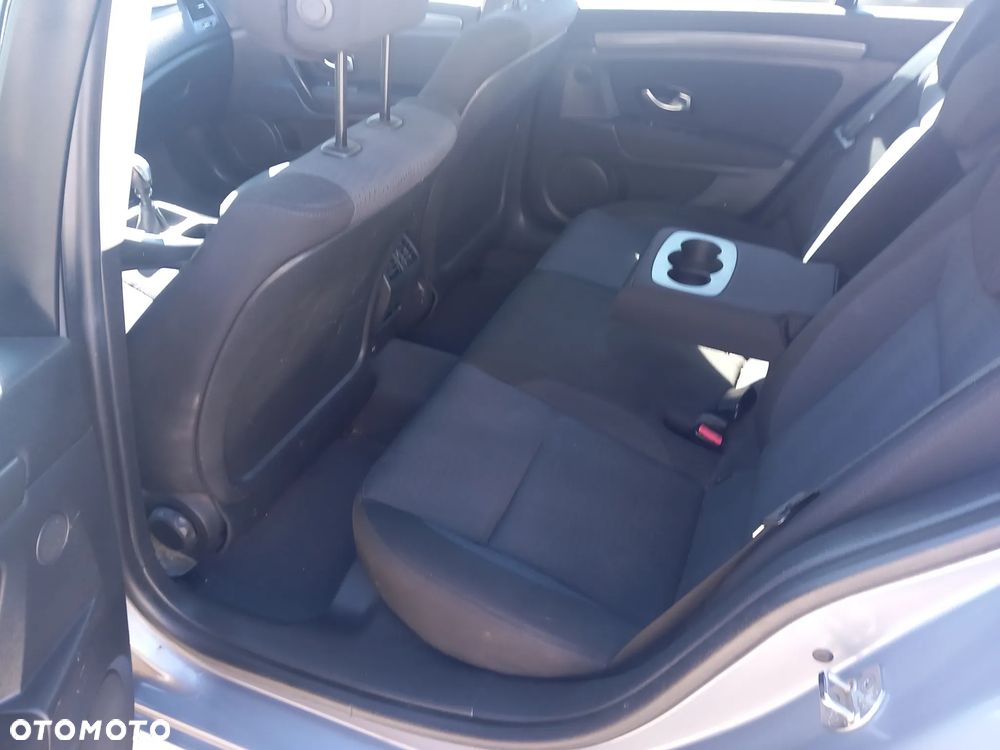 Renault Laguna 1.6 16V 110 Expression - 17