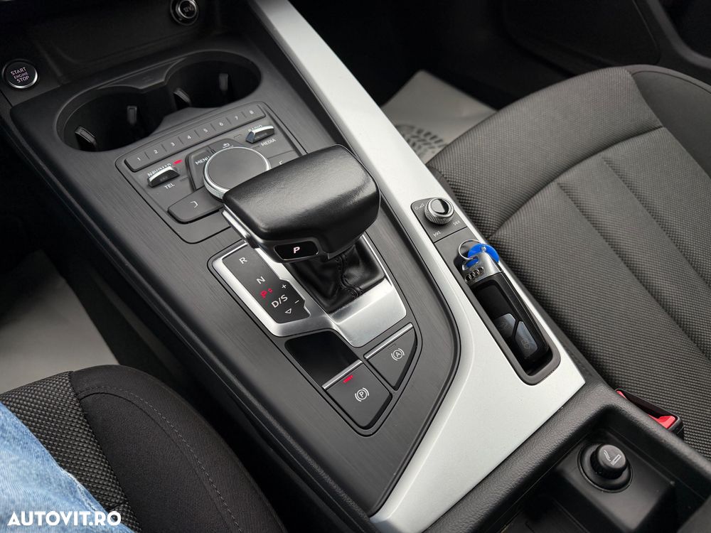 Audi A4 Avant 2.0 TDI S tronic quattro design - 31