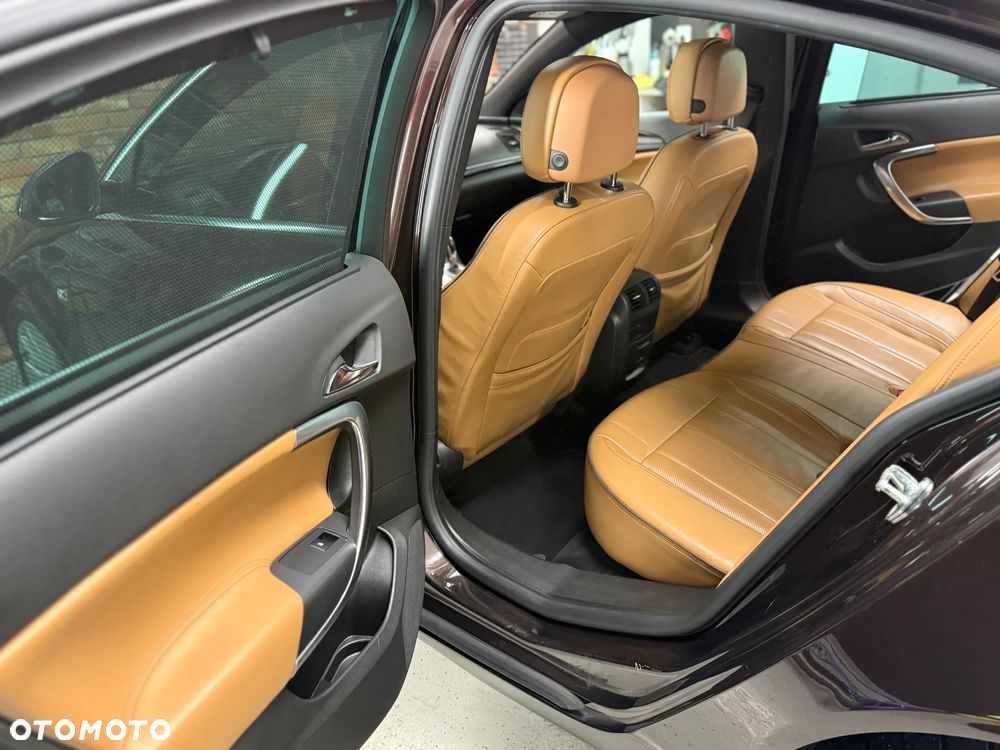 Opel Insignia 2.0 Bi Turbo CDTI 4x4 - 35