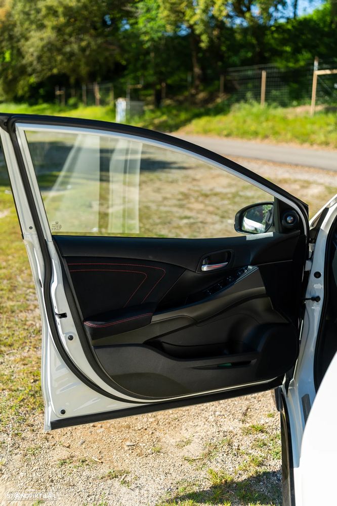 Honda Civic 2.0 VTEC Turbo Type R GT - 24