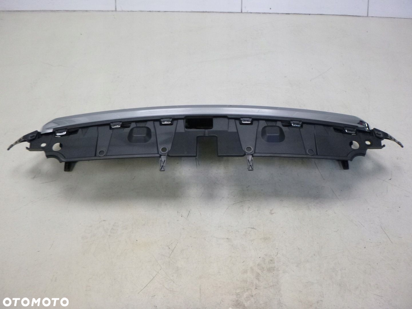 SEAT ATECA LIFT 20- GRILL ATRAPA CHŁODNICY ZNACZEK CHROM ORYGINAŁ - 6