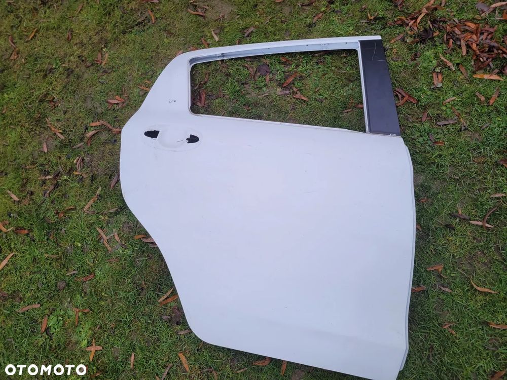 Toyota Yaris III prawe drzwi tył - 3