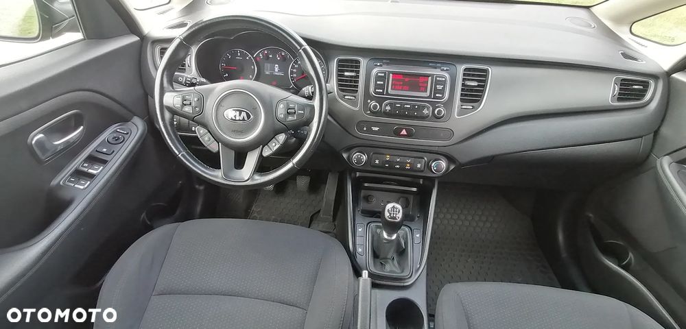 Kia Carens 1.7 CRDi M - 8