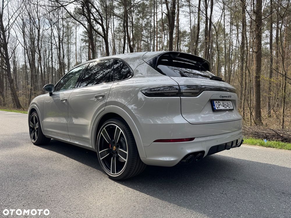 Porsche Cayenne - 8