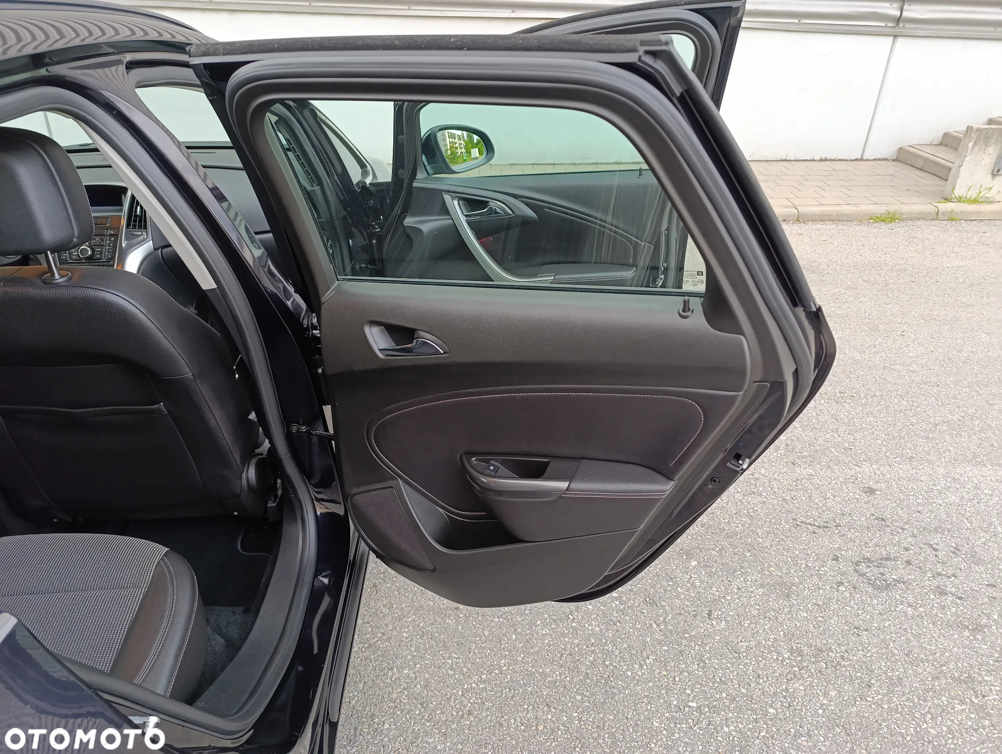 Opel Astra 1.4 Turbo Innovation - 28