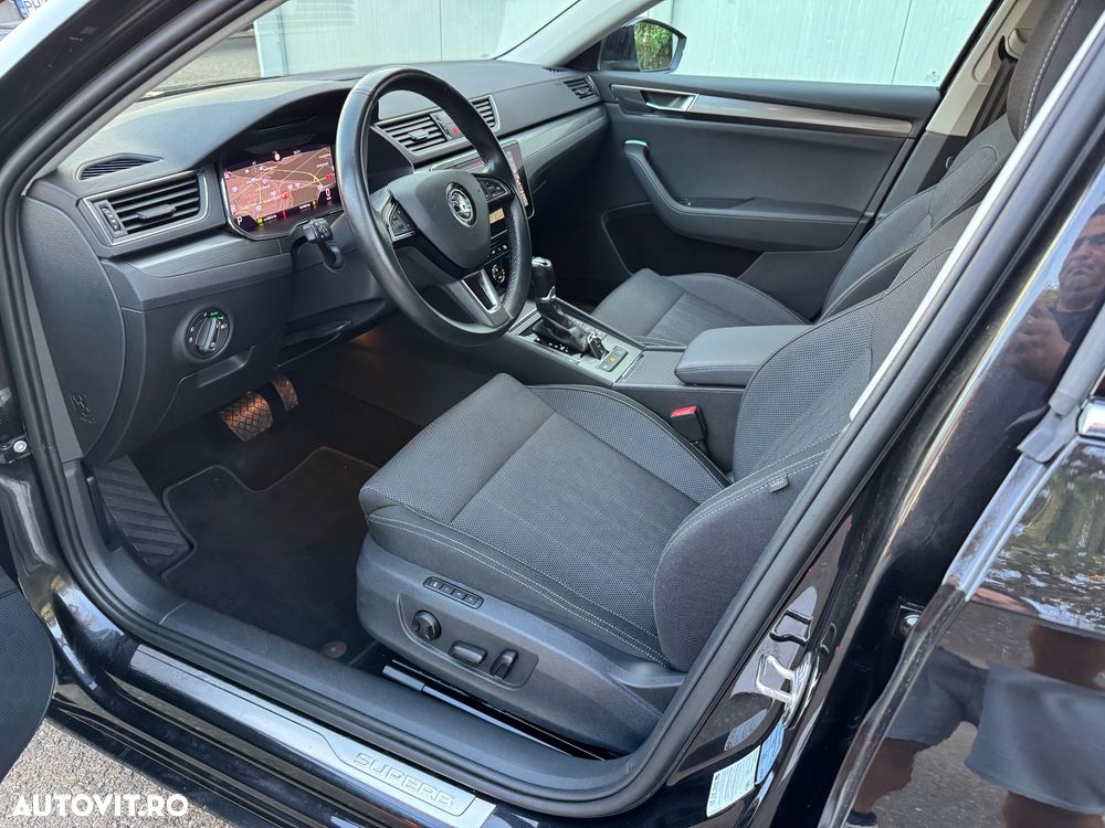 Skoda Superb 2.0 TDI DSG Style - 26