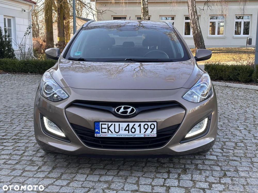Hyundai i30 blue Kombi 1.6 GDi Style - 12