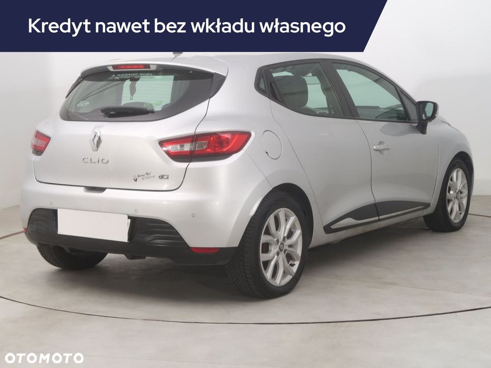 Renault Clio - 7