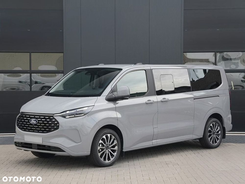 Ford Tourneo Custom - 3