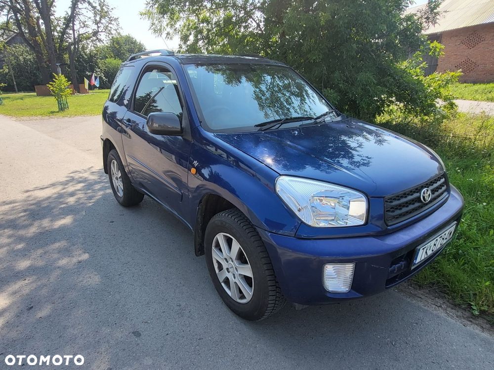 Toyota RAV4 - 1