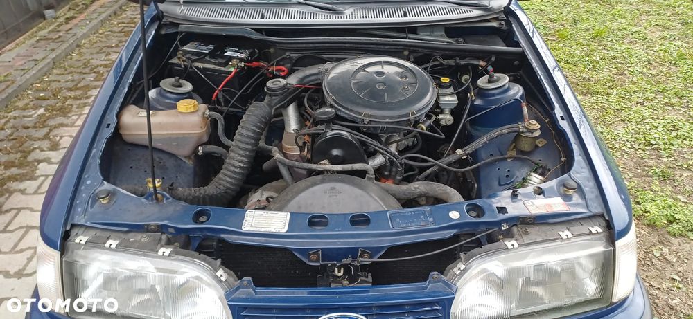 Ford Sierra 1.6 CL - 21