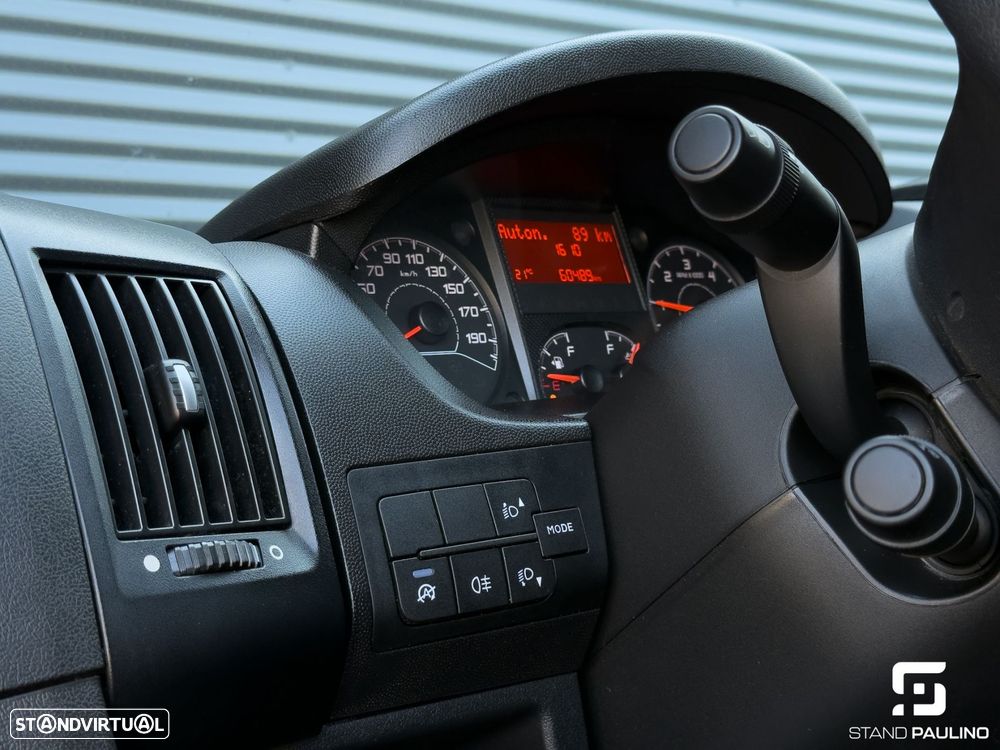 Peugeot Boxer 2.2 BlueHDi 335 L2H2 Premium - 26