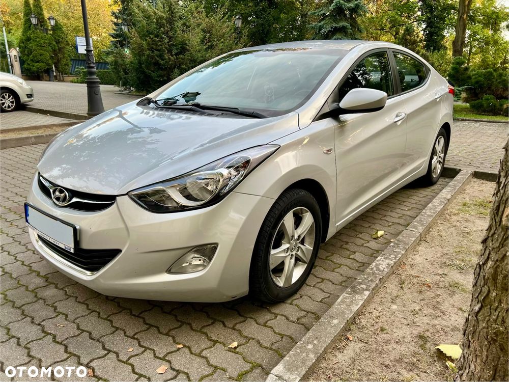 Hyundai Elantra 1.6 Comfort - 2