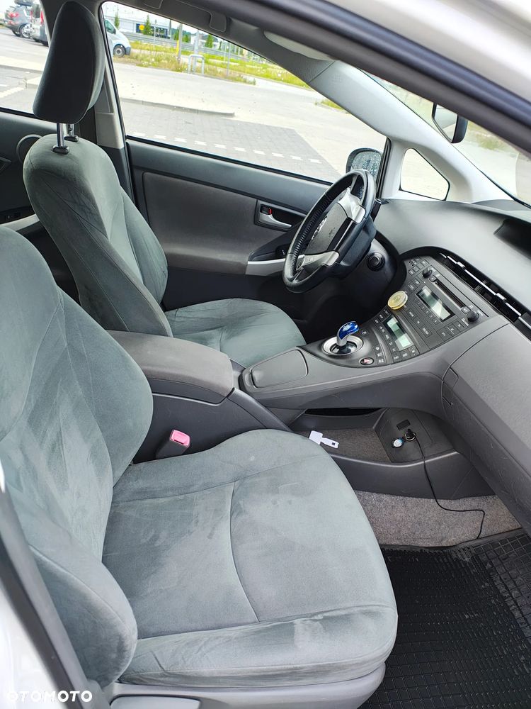 Toyota Prius 1.8 HSD Luna - 20