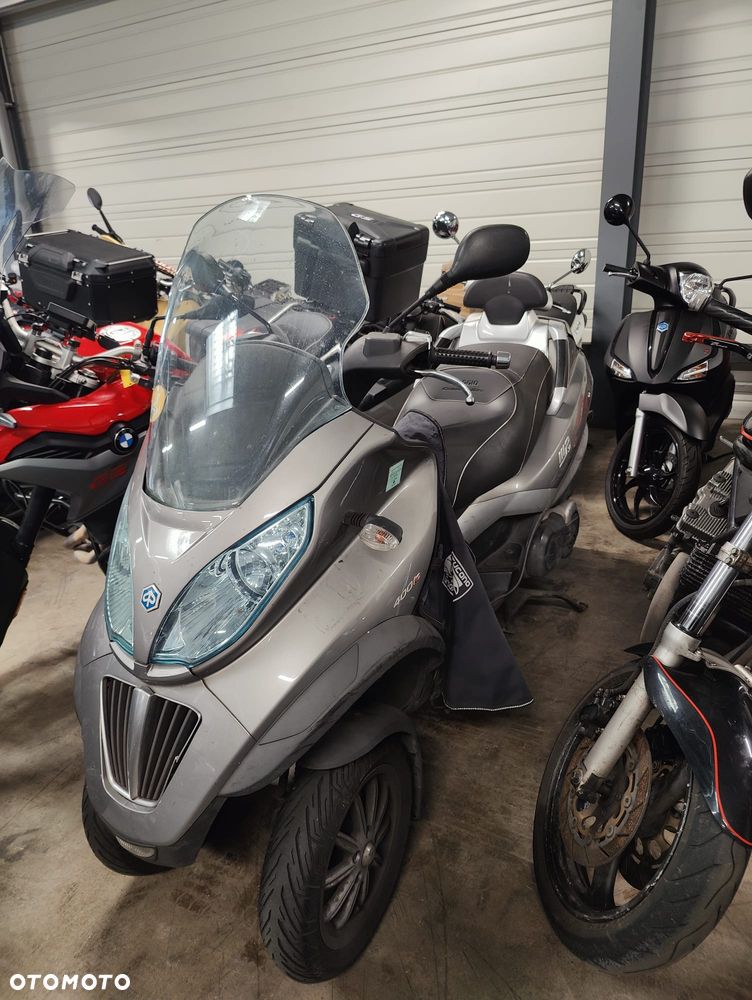 Piaggio MP-3 - 1