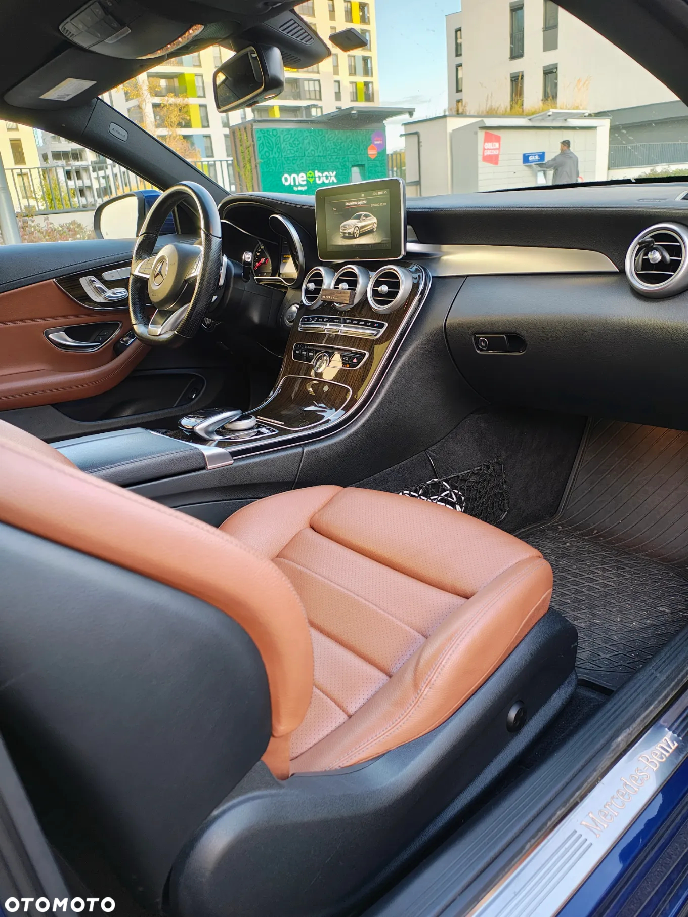Mercedes-Benz Klasa C 300 7G-TRONIC AMG Line - 28
