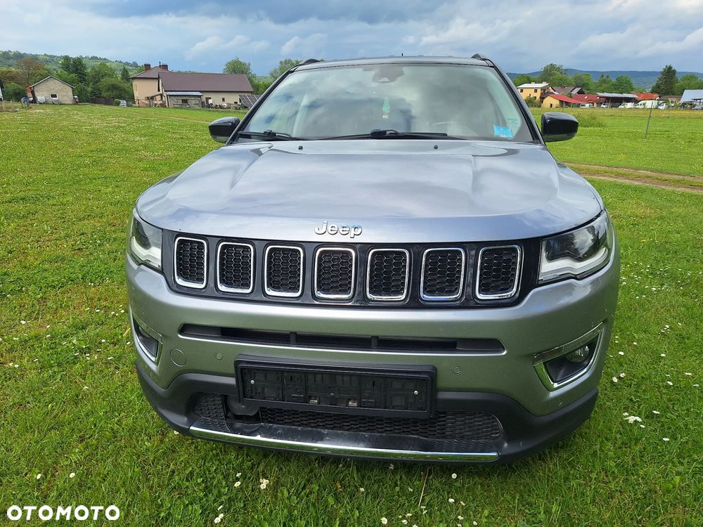 Jeep Compass - 10