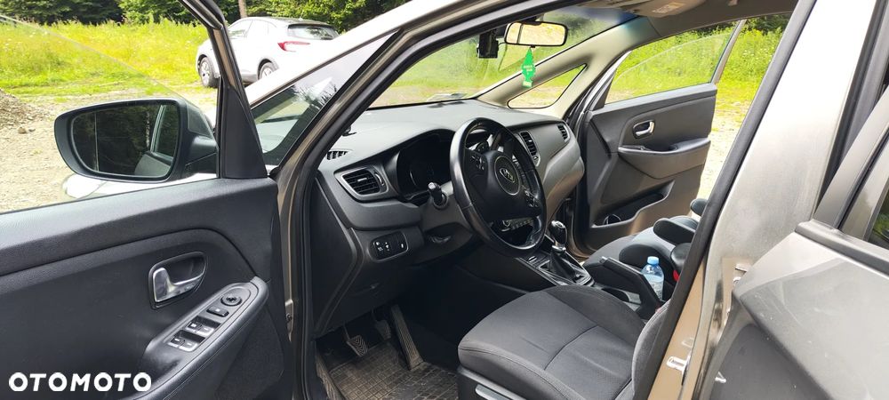 Kia Carens 1.6 GDI M - 29