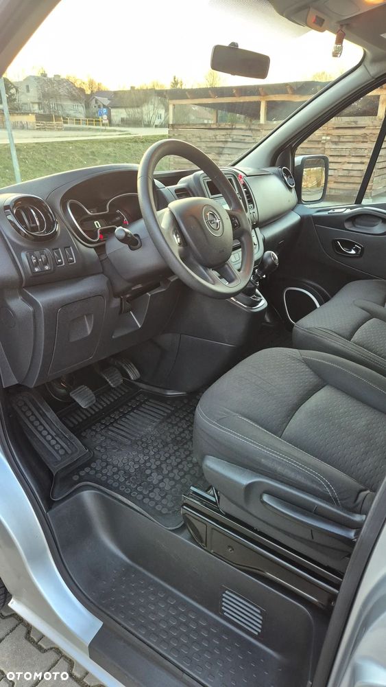 Opel Vivaro L2H1 2,9t Edition - 18