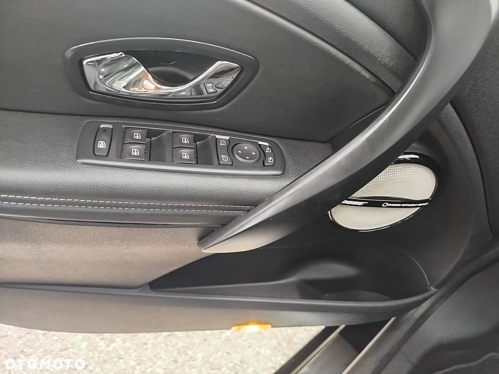 Renault Megane ENERGY TCe 130 EDC BOSE EDITION - 14