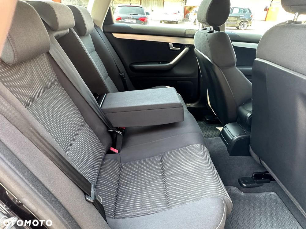 Audi A4 Avant 2.0 TDI DPF - 27