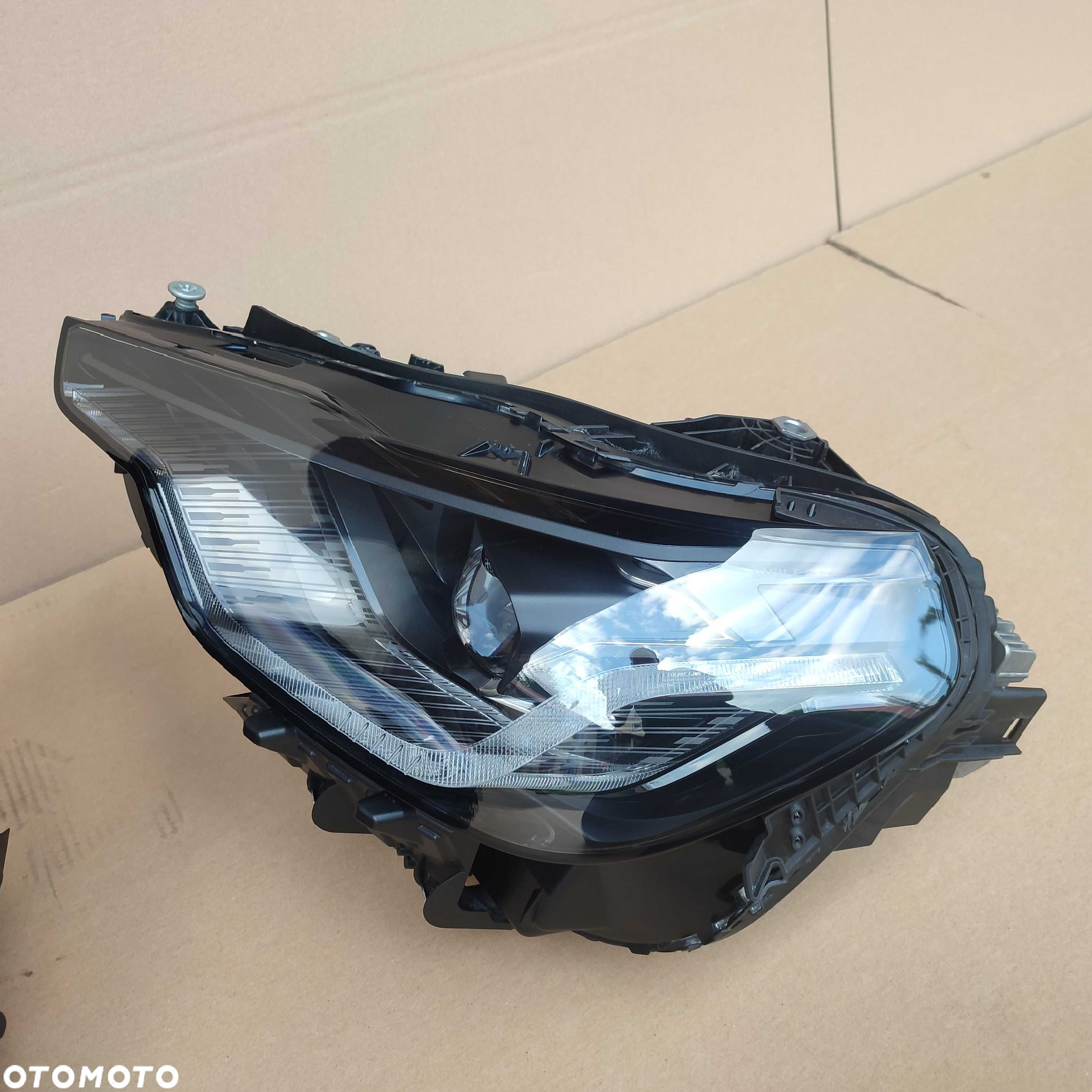 BMW 2 G42 M2 G87 COUPE lampy lampa lewa prawa led shadow line idealne - 7