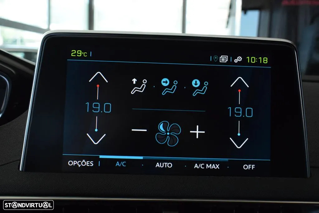 Peugeot 3008 1.6 Hybrid4 GT e-EAT8 - 19