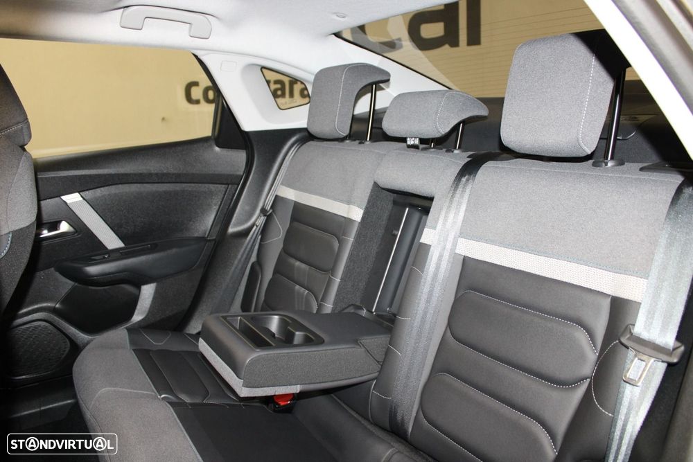 Citroën C4 X 1.2 PureTech Max EAT8 - 27