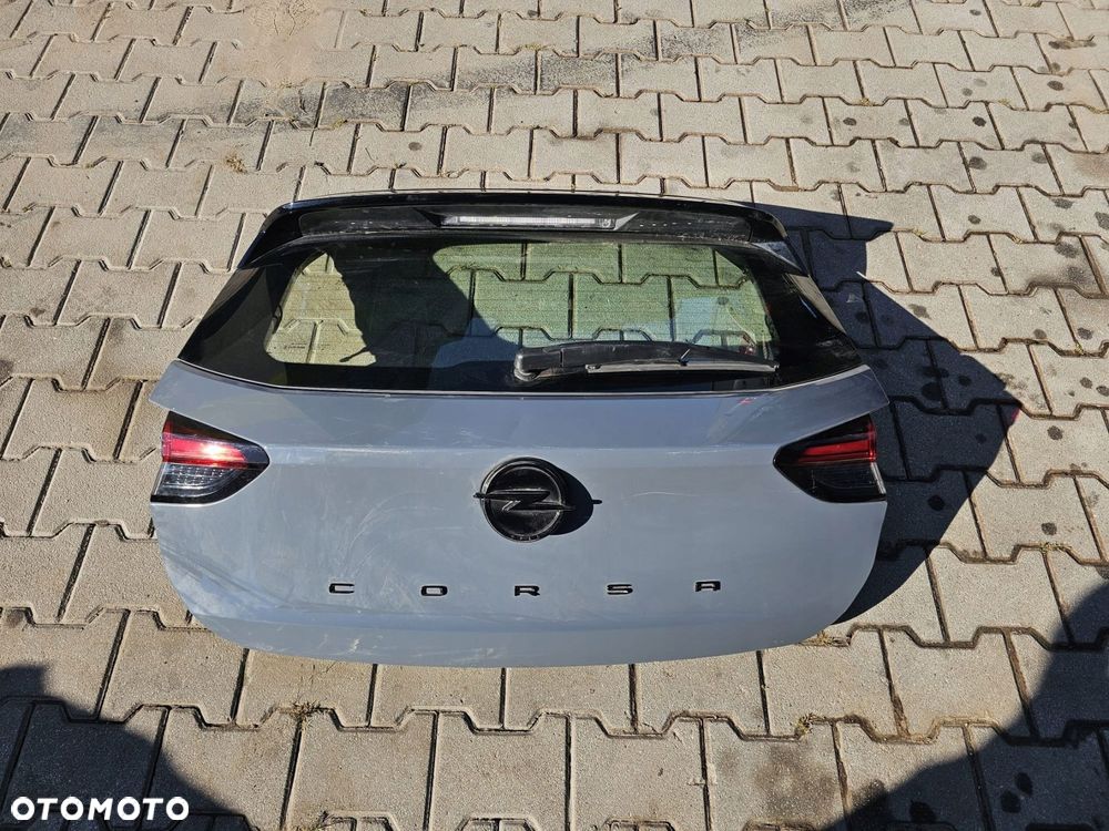 klapa tylna lampa opel corsa f lift - 1