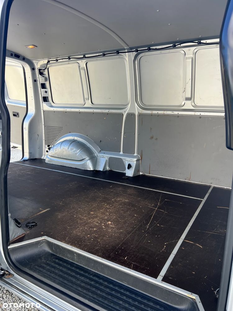Volkswagen Transporter Furgon Long L2H1 T5 FL 4x4 4Motion 2.0 TDI 140KM Salon PL HAK FV23% - 28