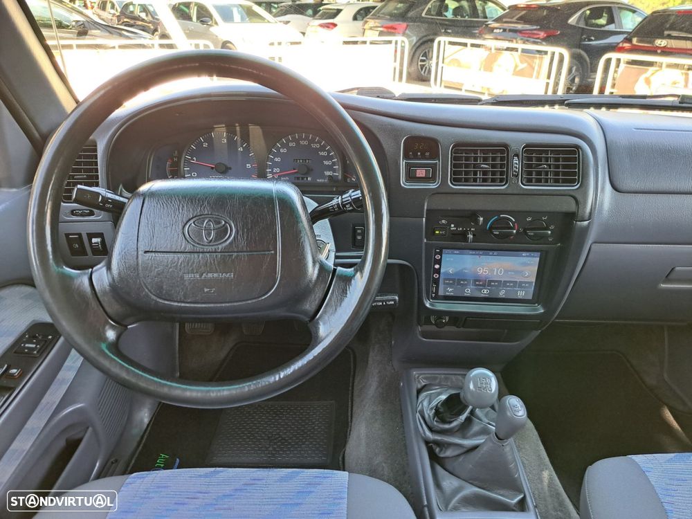 Toyota Hilux Tracker 2.5 TD 4WD (33LNG8) - 9