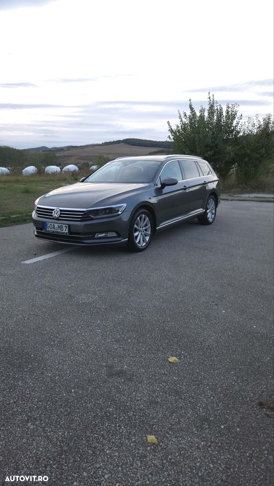 Volkswagen Passat 2.0 TDI DSG Highline - 1