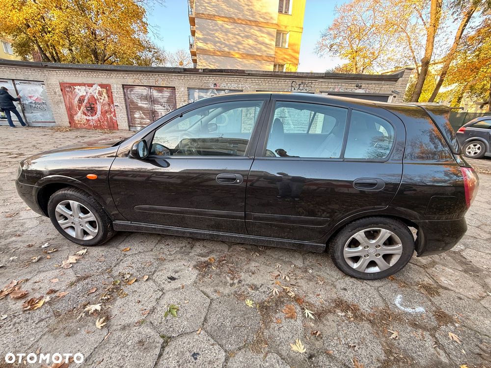 Nissan Almera - 3
