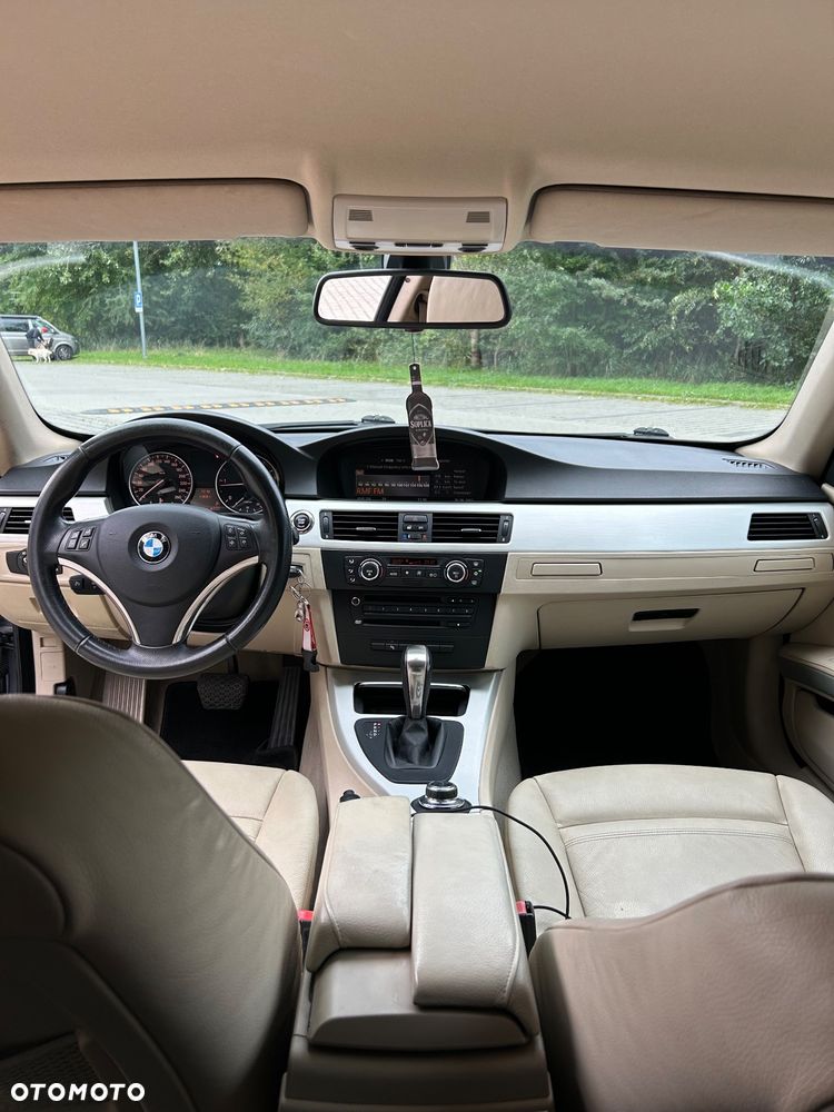 BMW Seria 3 320d Coupe - 10