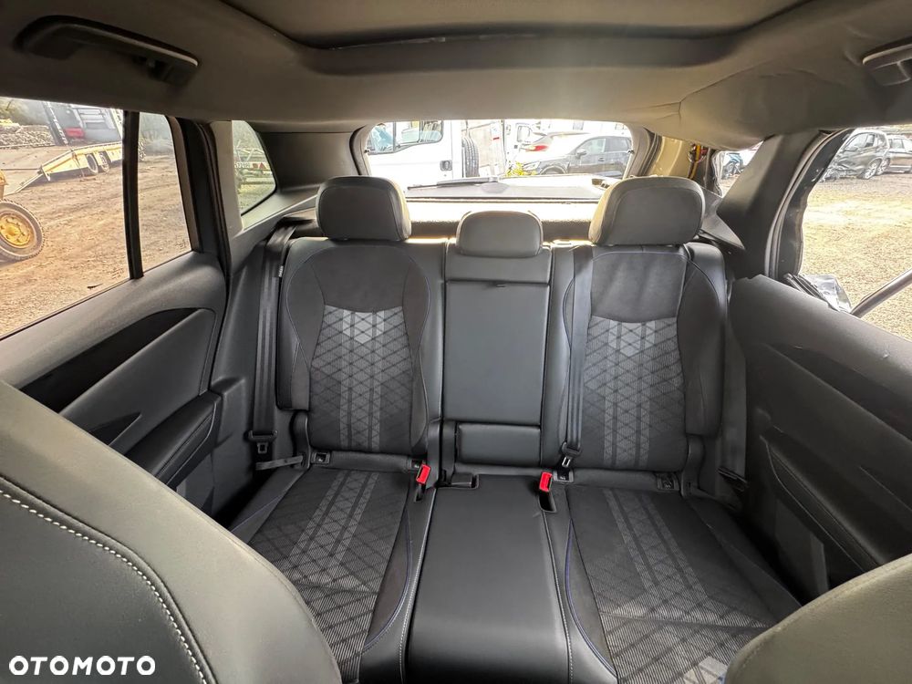 Volkswagen Tiguan 1.5 eTSI OPF DSG R-Line - 24
