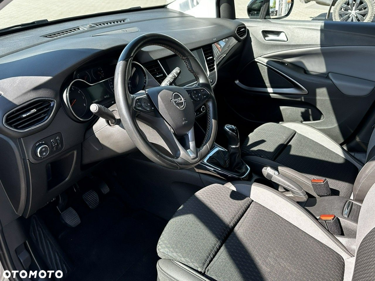 Opel Crossland X - 20
