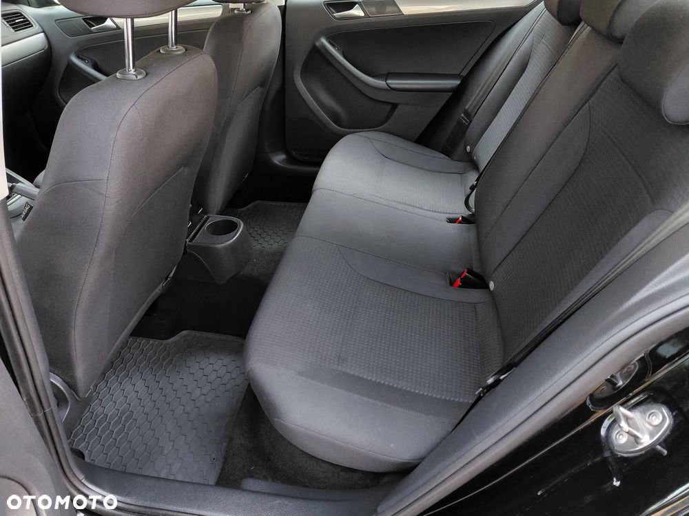 Volkswagen Jetta 2.0 TDI DPF BMT Comfortline - 23