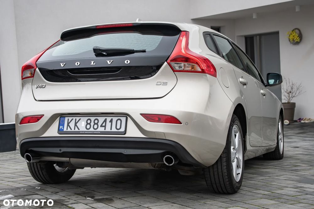 Volvo V40 D2 Kinetic - 17