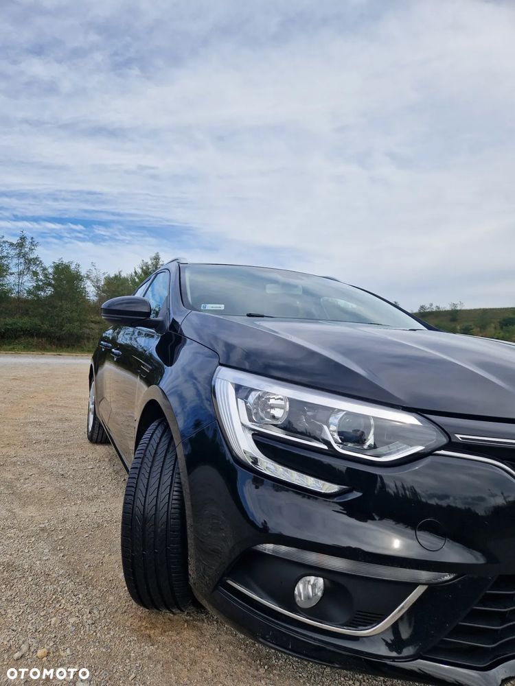 Renault Megane 1.5 Blue dCi Business - 10