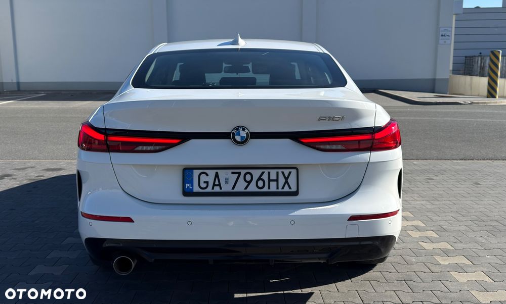BMW Seria 2 218i - 5