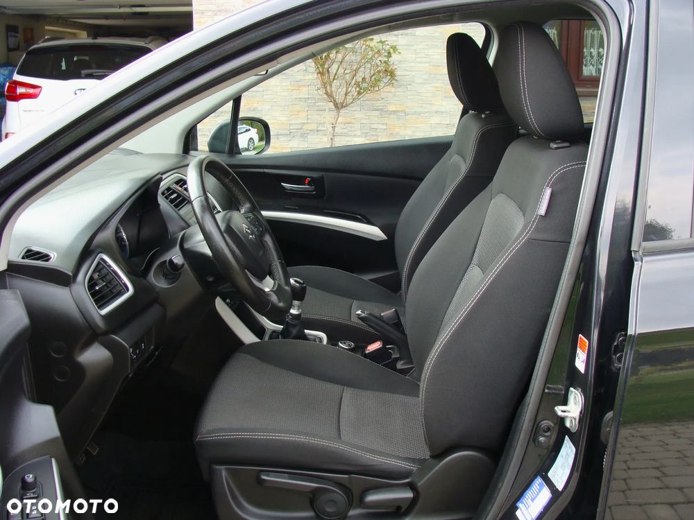 Suzuki SX4 S-Cross 1.6 DDiS 4x4 Comfort+ - 9
