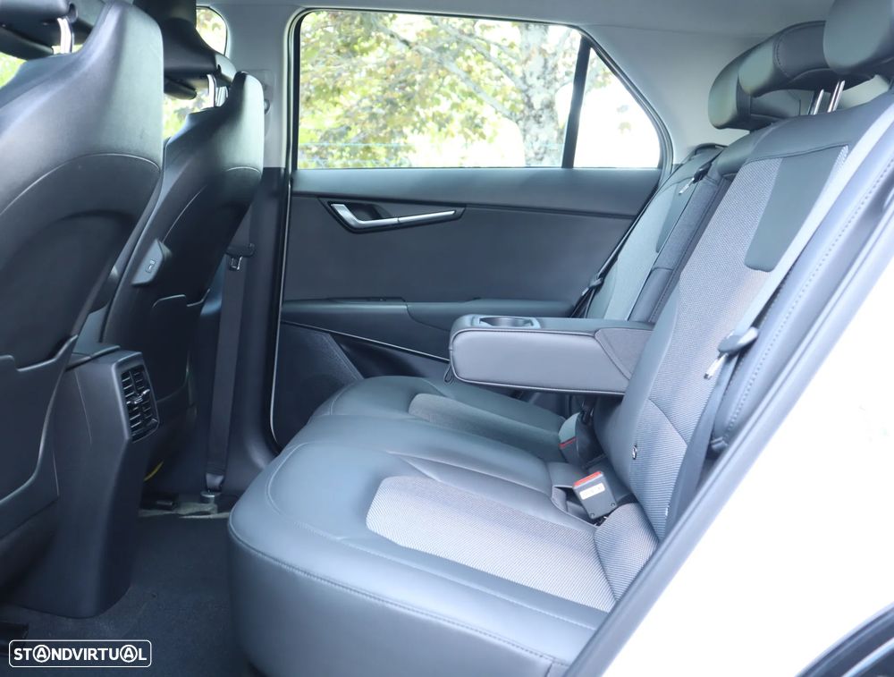 Kia e-Niro Vision - 24