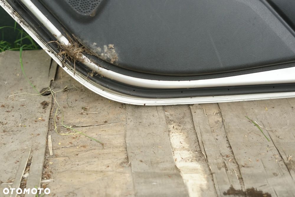 Drzwi tył tylne prawe Kia Picanto II 3D - 12