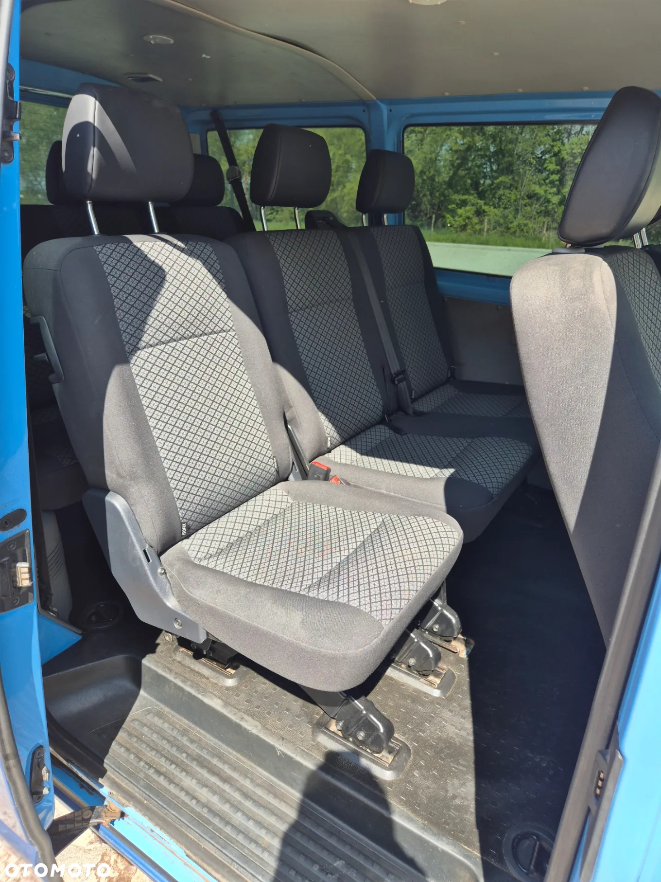 Volkswagen Transporter T5 TDI L1H1 - 12
