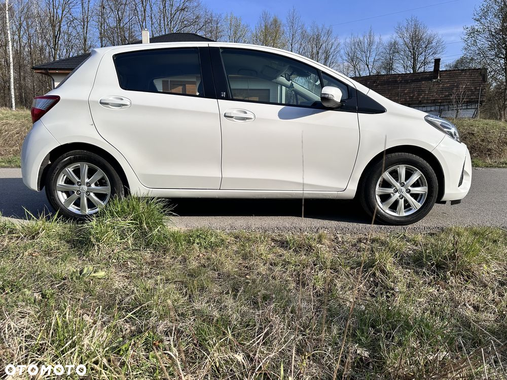 Toyota Yaris 1.5 Dynamic - 6