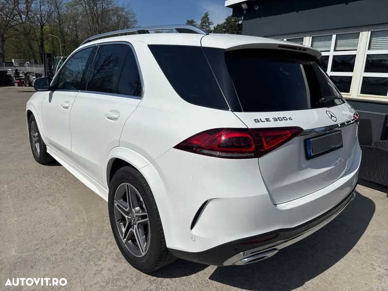 Mercedes-Benz GLE 300 d 4Matic 9G-TRONIC AMG Line - 3