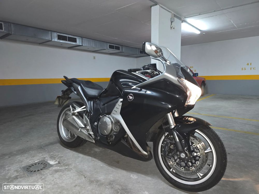 Honda VFR 1200f Versão 2013 Manual - 5