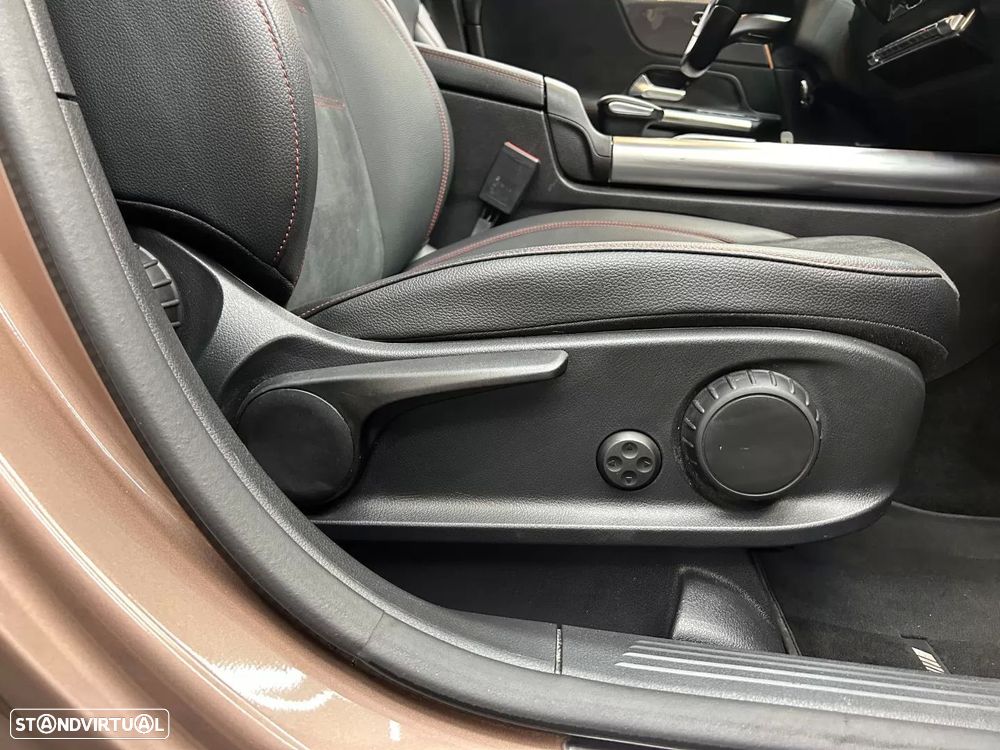 Mercedes-Benz GLA 250 e AMG Line - 26