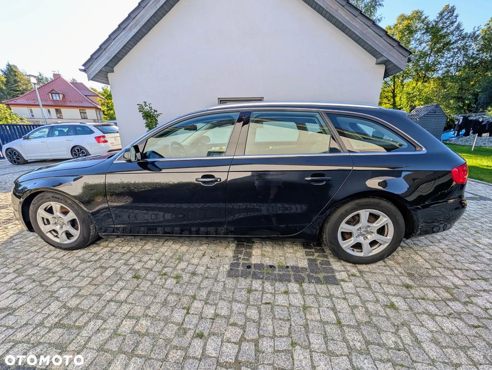 Audi A4 Avant - 6