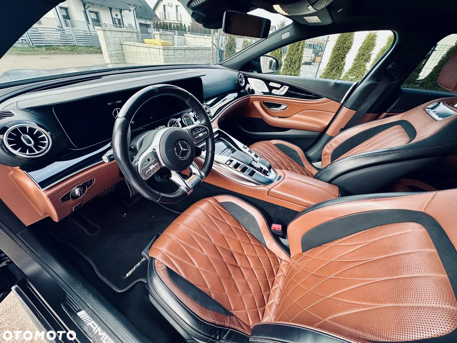 Mercedes-Benz AMG GT 63 4-Matic+ - 8